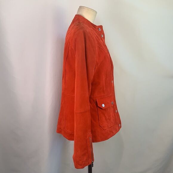 Isaac
Mizrahi NWOT red suede snap front jacket - Picture 7 of 12